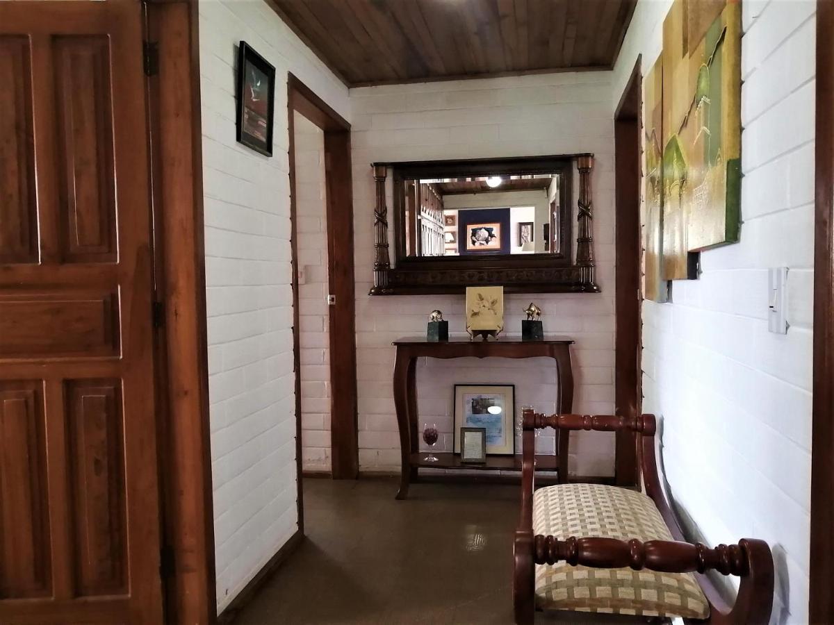 Chester'S B&B Tababela Εξωτερικό φωτογραφία