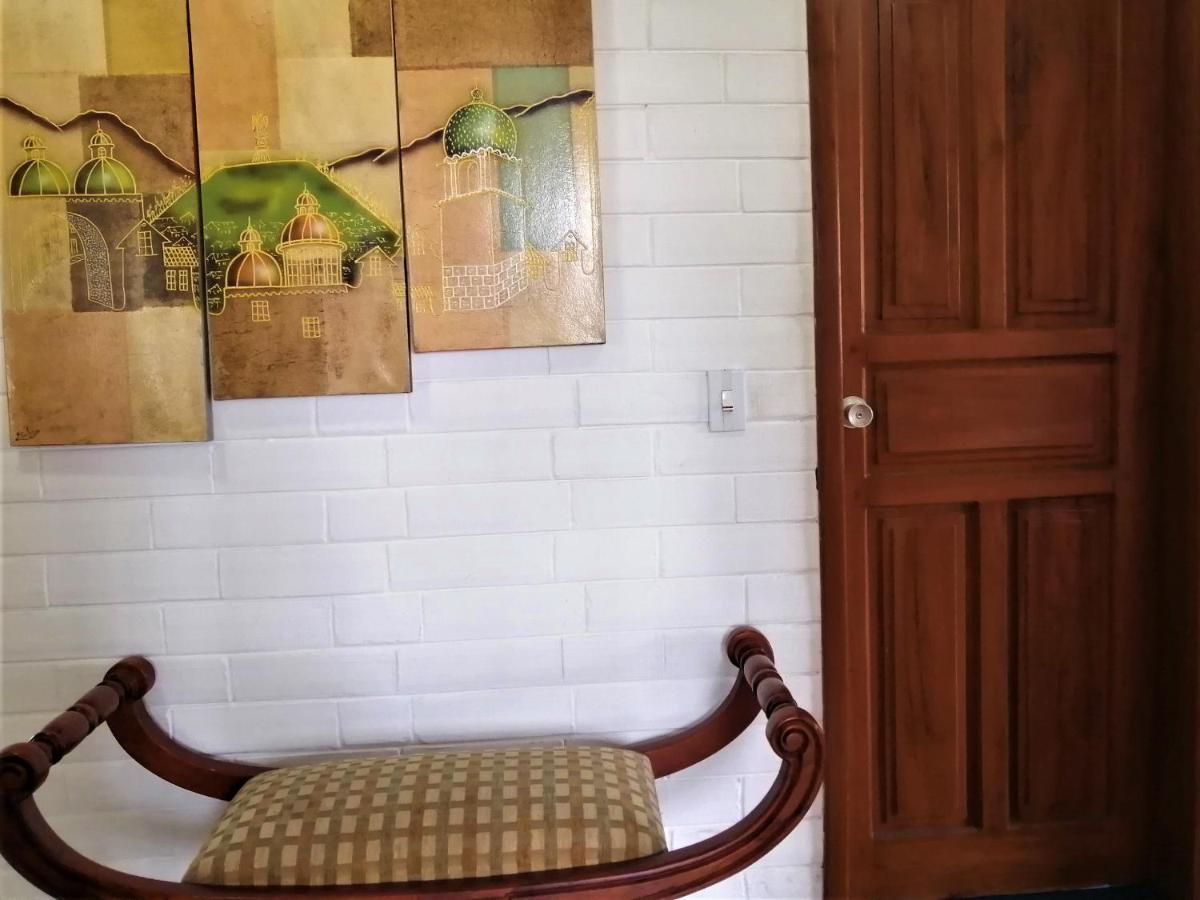 Chester'S B&B Tababela Εξωτερικό φωτογραφία